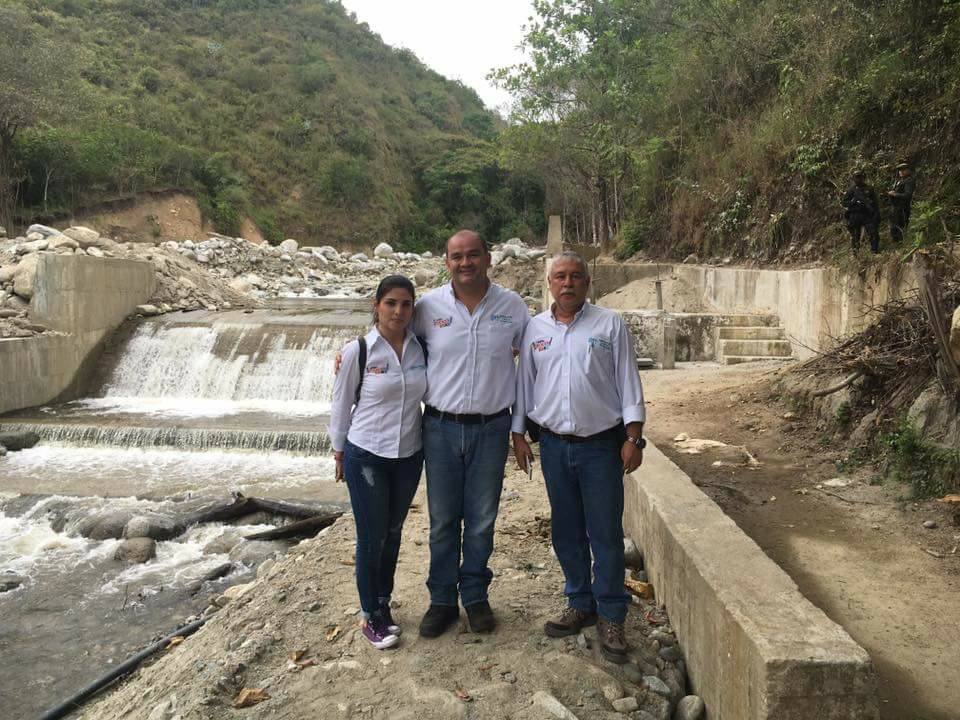Campoalegre estreno acueducto danado por las avalanchas