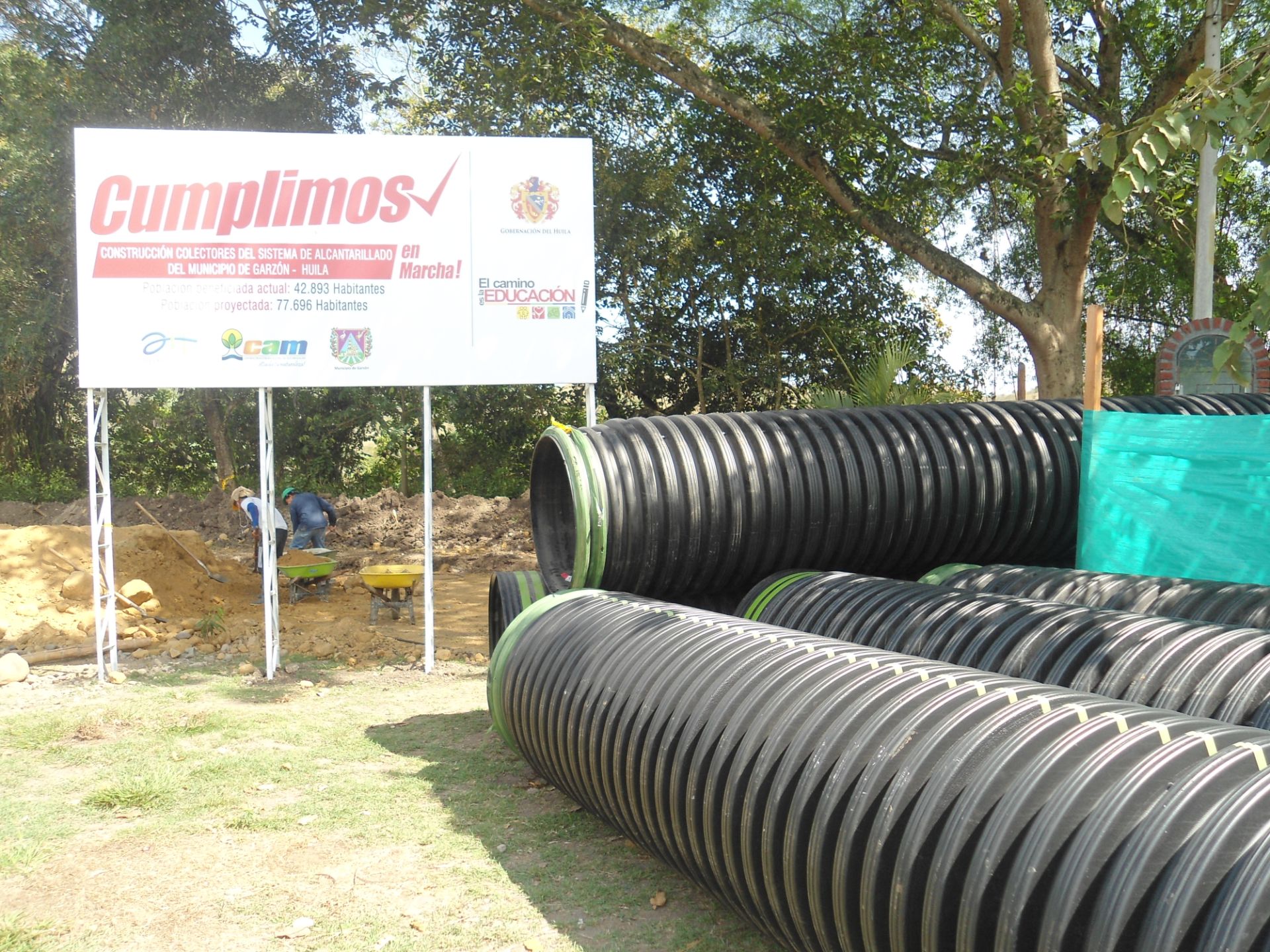 Avanza construccion de colectores en Garzon